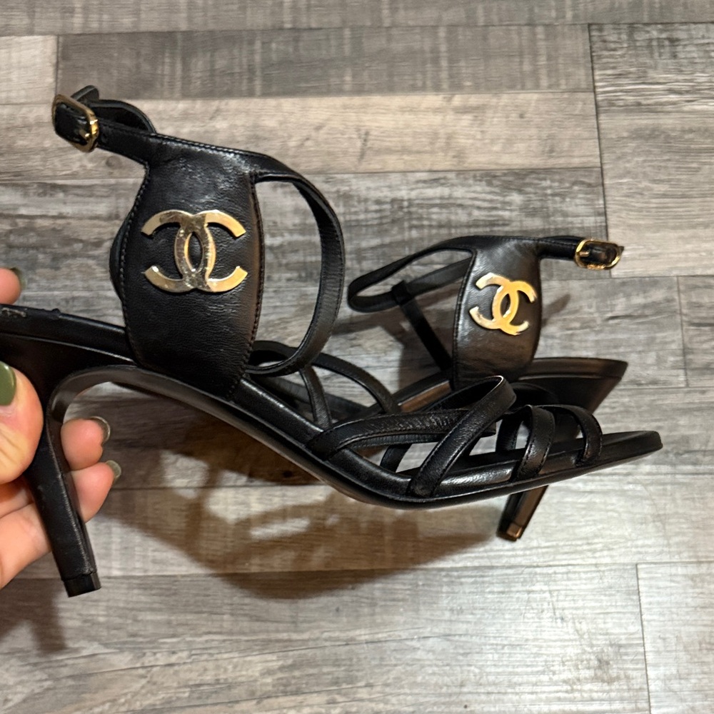 CHANEL Black and Gold Heels